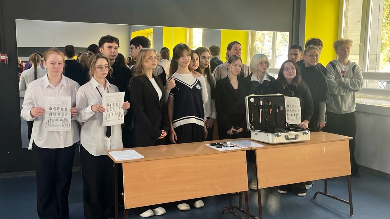 Профэкспедиция в мир профессий: 9Б и 10А в Сургутском институте экономики, управления и права!